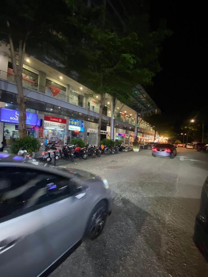 New 6Pax Soho Near Usm & Spice Arena & Airport Lejlighed Bayan Lepas Eksteriør billede
